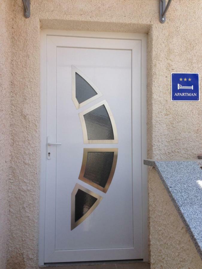 Apartmani Tatic Štinjan المظهر الخارجي الصورة